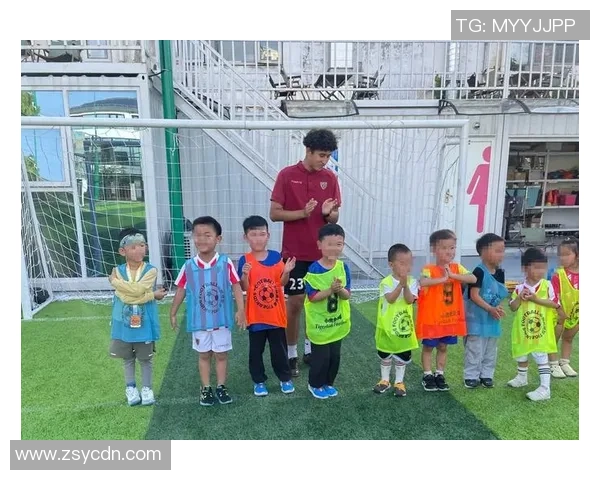 儿童足球手工画创意大赛让孩子们在艺术中体验足球的乐趣与团队精神 儿童足球手工画创意大赛让孩子们在艺术中体验足球的乐趣与团队精神